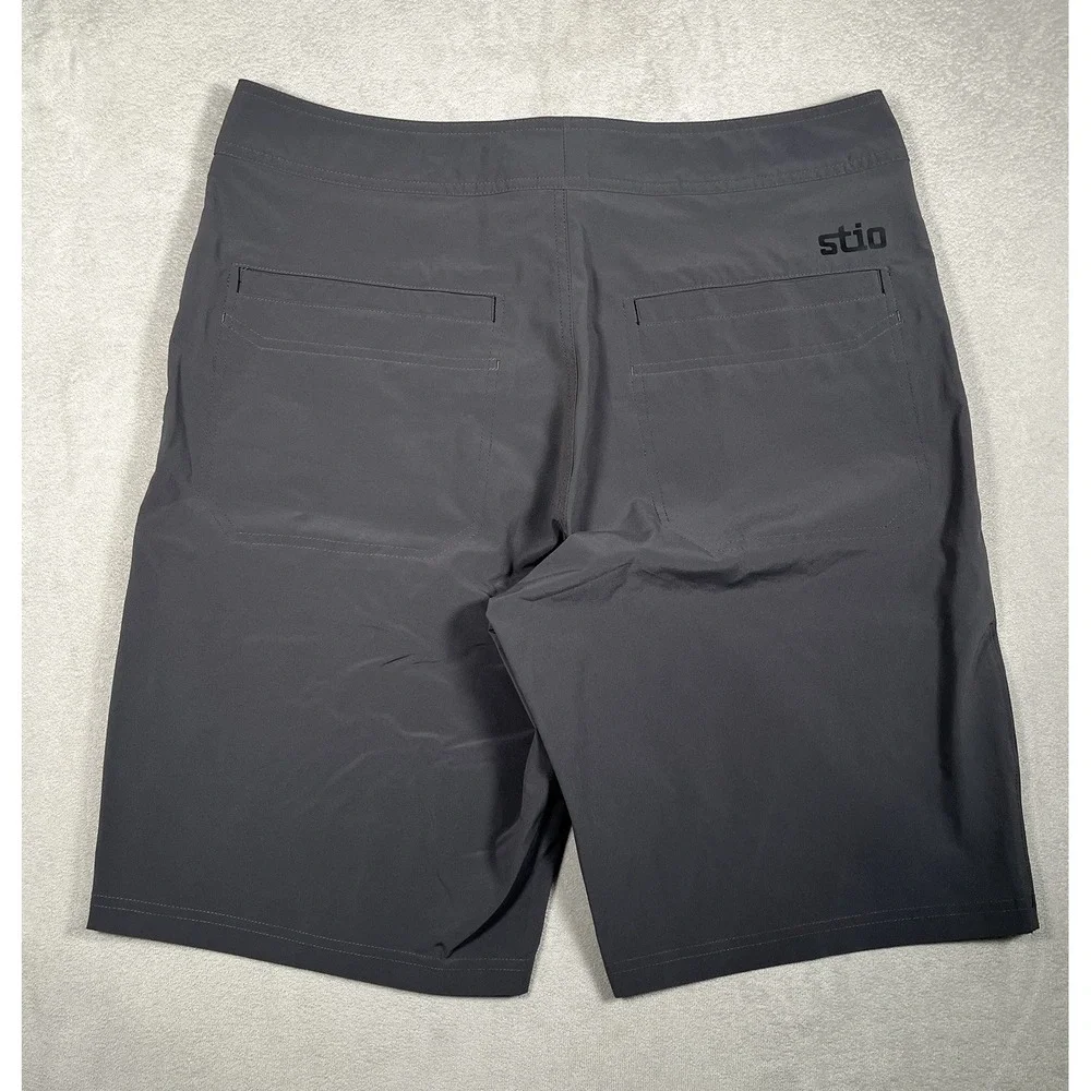 Stio Mens CFS Board Shorts Size 35 Gray 10.5 Inseam Swim Trunks Quick Dry 200131